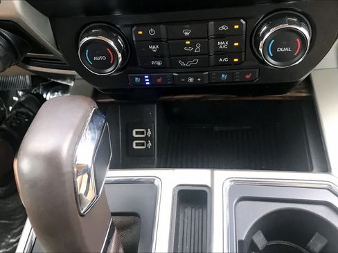 Used 2019 Ford F150 Lariat AWD/4WD image 35