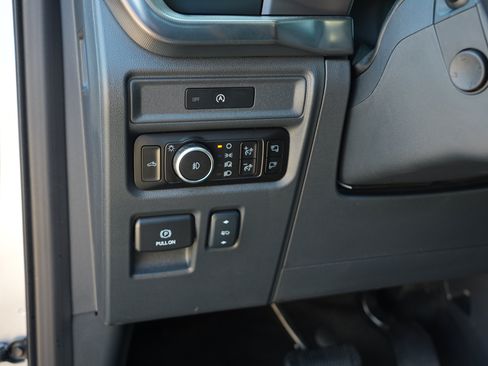 Used 2025 Ford F150 Platinum AWD/4WD image 18