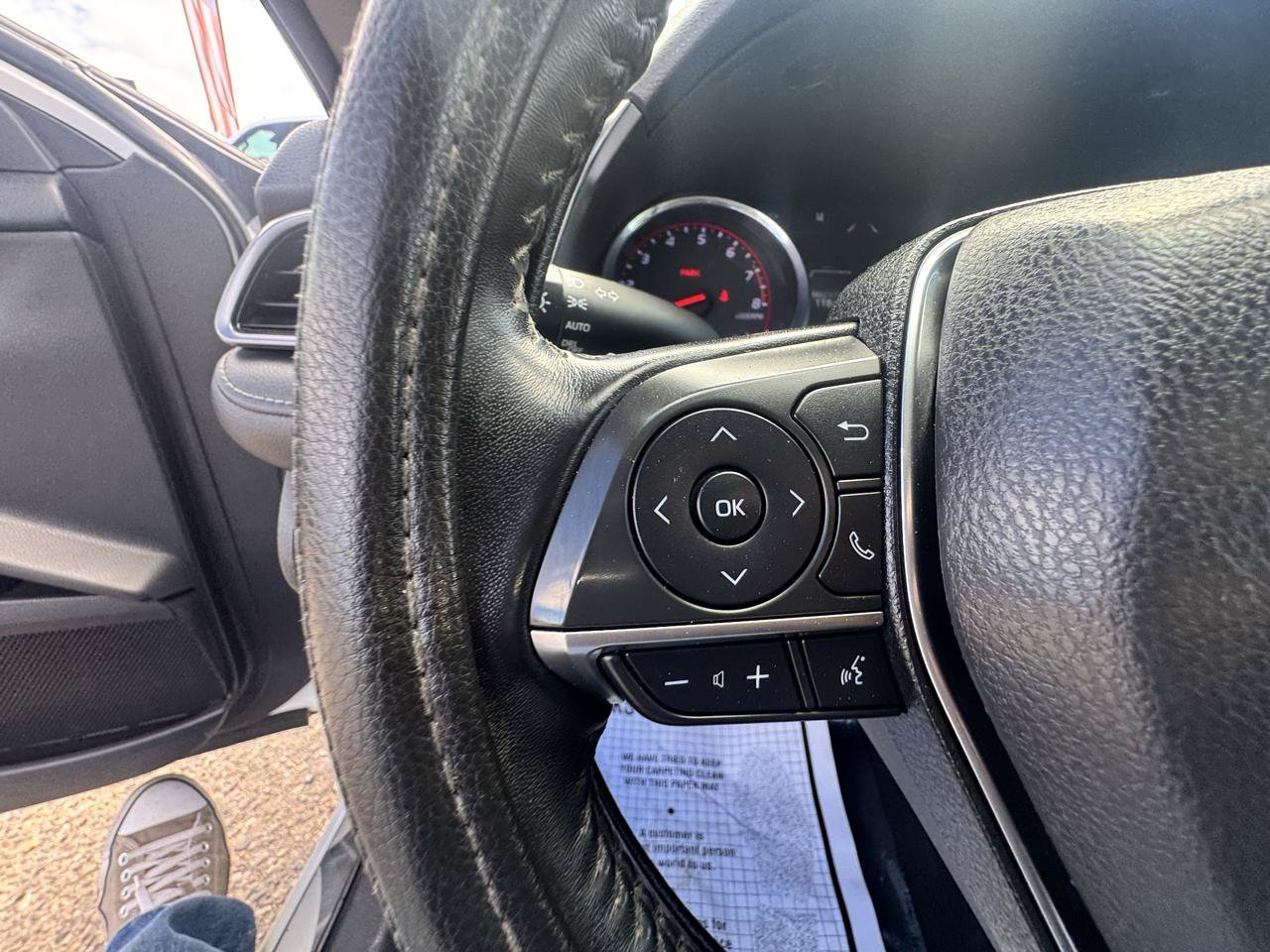 Used 2019 Toyota Camry XSE FWD image 23