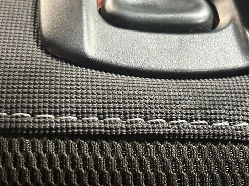 Used 2013 Ford Focus SE FWD image 39