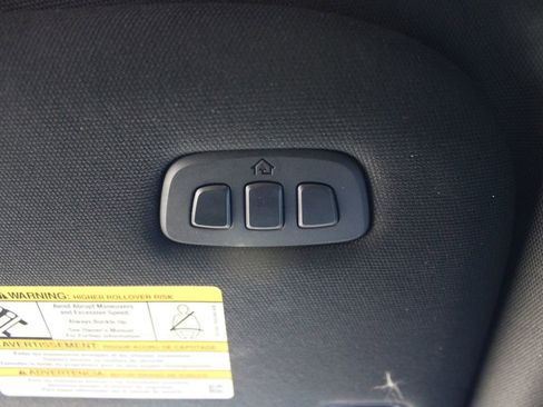 Used 2023 Ford F150 Lariat AWD/4WD image 39