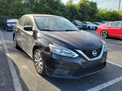 Used 2017 Nissan Sentra S FWD image 1