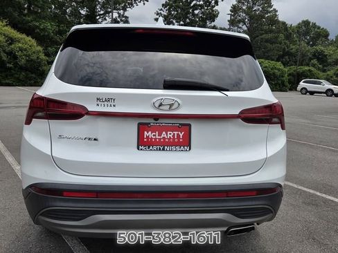 Used 2022 Hyundai Santa Fe SE FWD image 4