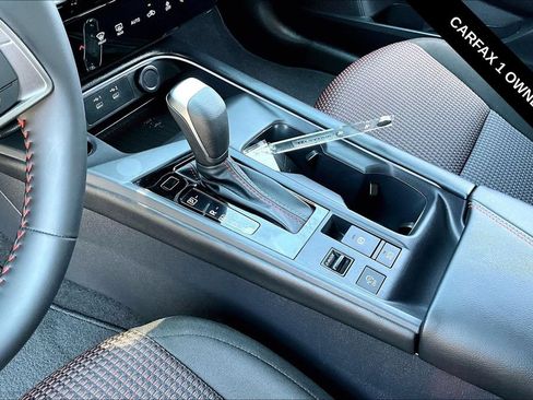 Used 2026 Nissan Sentra SR w/ Floor Mat Package FWD image 8