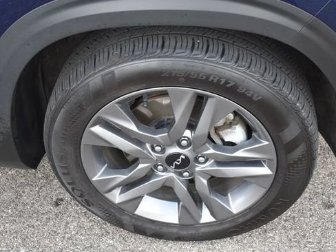 Used 2023 Kia Seltos S w/ Navigation Package AWD/4WD image 11