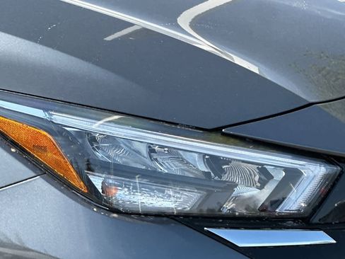 New 2025 Nissan Versa SV image 24