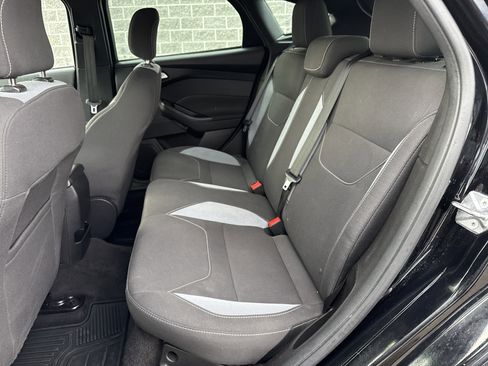 Used 2017 Ford Focus ST image 18