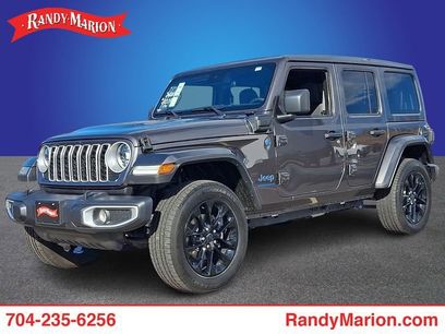 Used 2025 Jeep Wrangler Unlimited Sahara w/ Safety Group