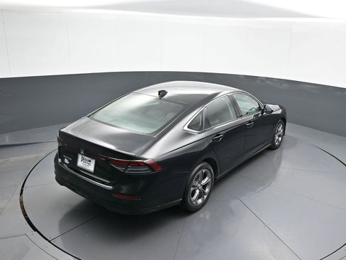 Certified 2023 Honda Accord EX image 37