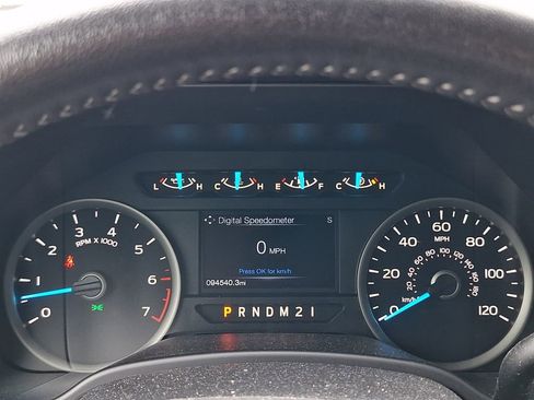 Used 2017 Ford F150 XLT w/ Equipment Group 302A Luxury AWD/4WD image 8