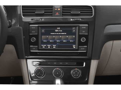 Used 2019 Volkswagen Golf SE FWD image 10