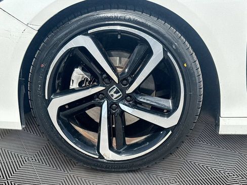 Used 2019 Honda Accord Sport image 29