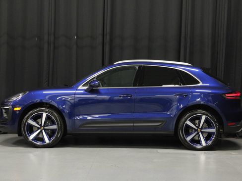 New 2026 Porsche Macan AWD/4WD image 2