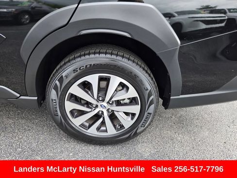Used 2025 Subaru Outback Premium AWD/4WD image 12