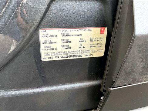 Used 2016 Tesla Model X 75D image 30