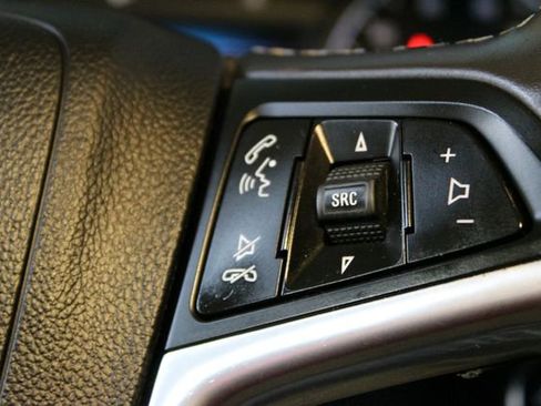 Used 2020 Buick Encore Preferred AWD/4WD image 21