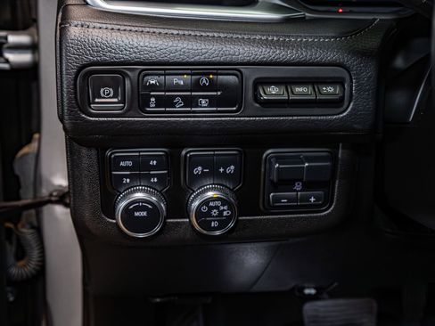 Used 2023 GMC Yukon Denali w/ Max Trailering Package image 18