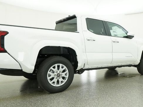 New 2026 Toyota Tacoma SR5 AWD/4WD image 25