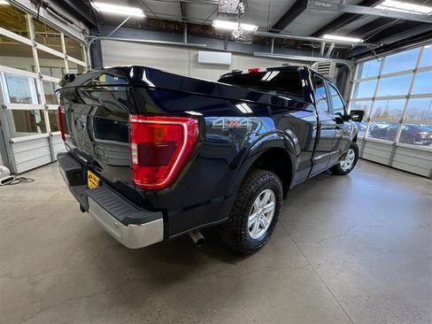 Used 2022 Ford F150 XLT w/ Trailer Tow Package image 5