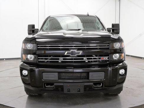 Used 2016 Chevrolet Silverado 2500 LT w/ Midnight Edition AWD/4WD image 2