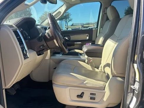 Used 2014 RAM 2500 Laramie w/ Convenience Group image 21
