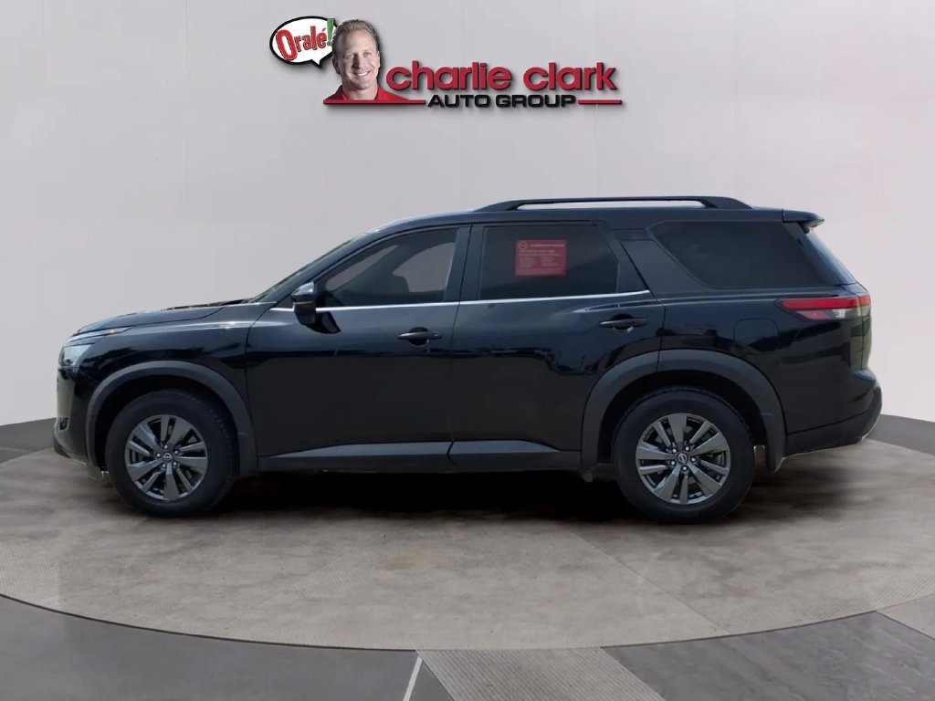 Used 2024 Nissan Pathfinder SV w/ Black Appearance Package FWD image 2