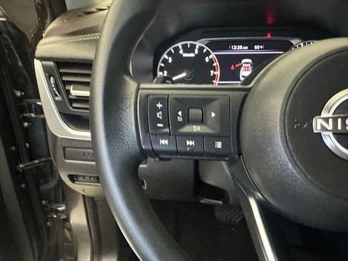 Used 2023 Nissan Rogue S AWD/4WD image 22