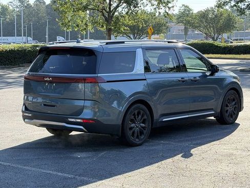 Used 2024 Kia Carnival SX Prestige FWD image 4