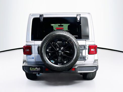 Used 2023 Jeep Wrangler Sahara w/ Cold Weather Group image 7