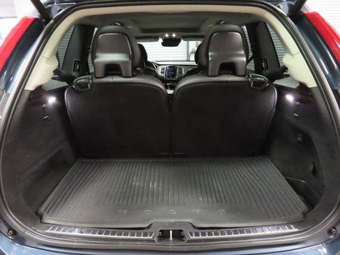 Used 2020 Volvo XC90 T5 Momentum FWD image 48