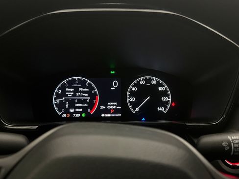 Used 2023 Honda CR-V LX image 9