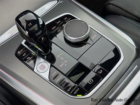 Used 2019 BMW X5 xDrive50i w/ Luxury Seating Package image 17