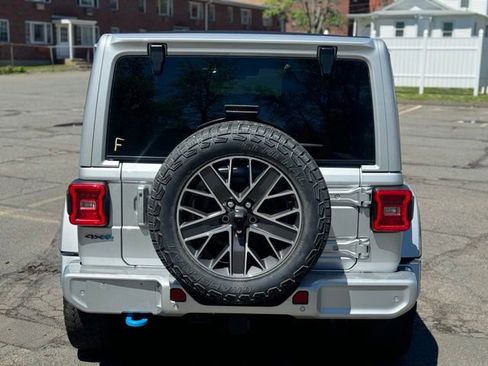 Used 2024 Jeep Wrangler High Altitude AWD/4WD image 6