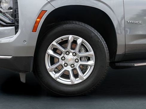 Used 2025 Chevrolet Tahoe LT AWD/4WD image 9