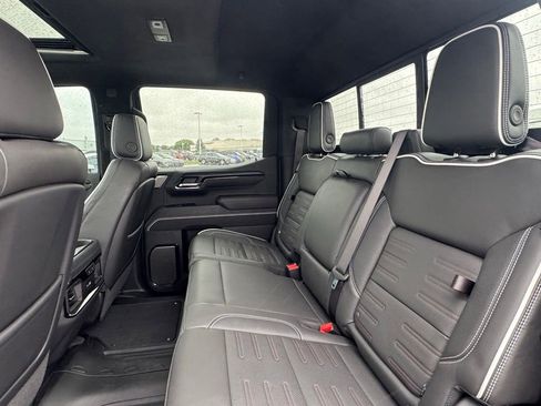 Used 2024 GMC Sierra 1500 AT4X AWD/4WD image 15