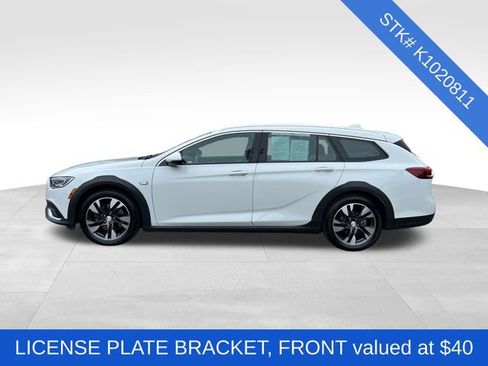 Used 2019 Buick Regal Essence w/ Driver Confidence Package I image 4