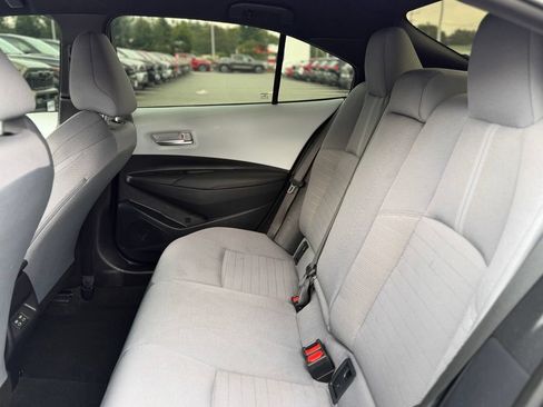 Certified 2025 Toyota Corolla SE FWD image 5