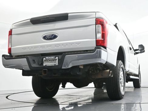 Used 2017 Ford F250 XLT AWD/4WD image 47