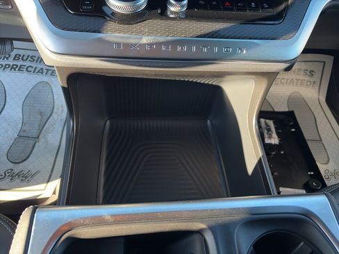 New 2025 Ford Expedition Max Platinum w/ Stealth Performance Package image 16