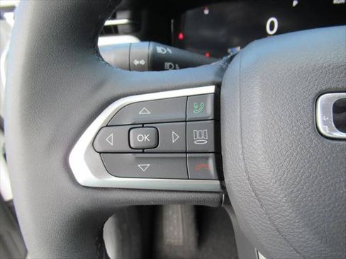 Certified 2025 Jeep Compass Limited w/ Elite Group AWD/4WD image 23