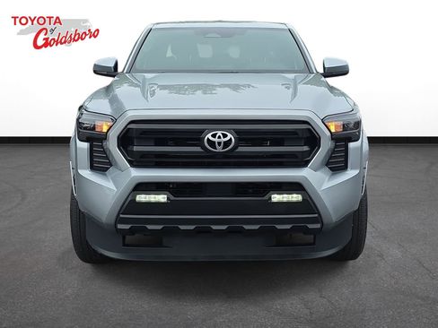 Used 2024 Toyota Tacoma SR5 AWD/4WD image 2