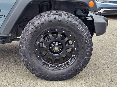 Used 2015 Jeep Wrangler Unlimited Sport w/ Quick Order Package 23S AWD/4WD image 10
