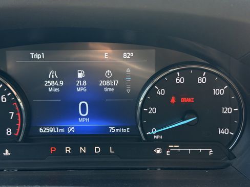 Used 2021 Ford Explorer XLT RWD image 11