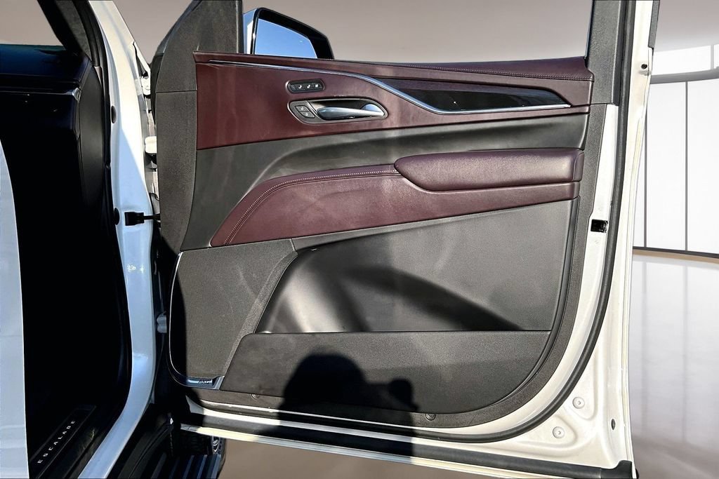 Used 2023 Cadillac Escalade Sport Platinum RWD image 19