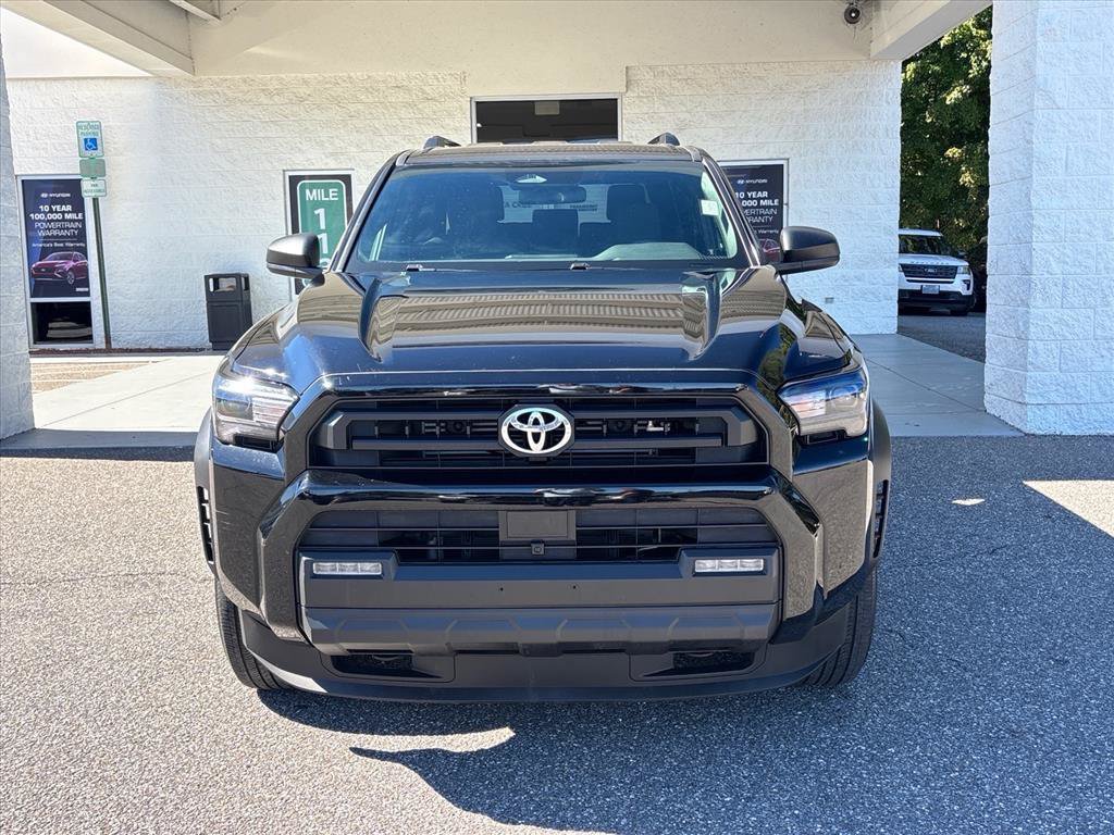 Used 2025 Toyota 4Runner SR5 AWD/4WD image 22