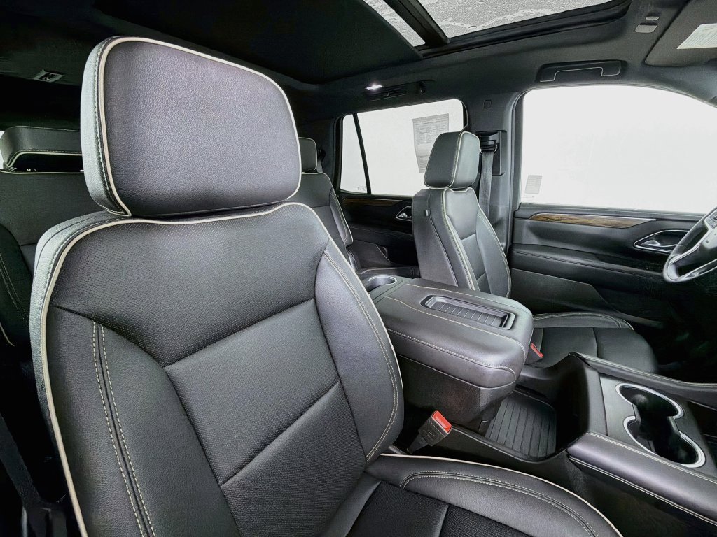 Used 2024 Chevrolet Tahoe Premier AWD/4WD image 30