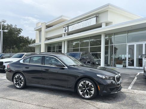 Used 2026 BMW 540i xDrive AWD/4WD image 1