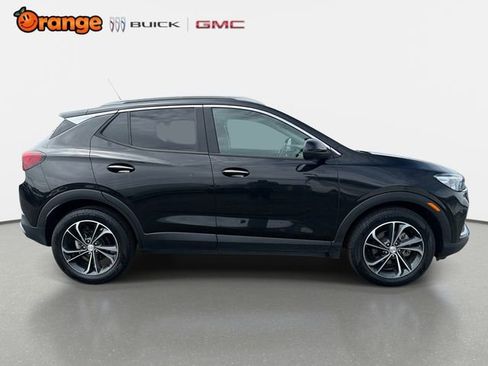 Used 2020 Buick Encore GX Select w/ Advanced Technology Package FWD image 2