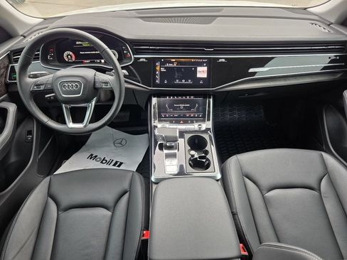 Used 2023 Audi Q8 Prestige AWD/4WD image 3