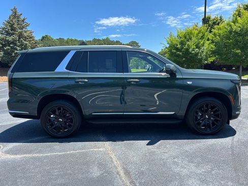 Used 2025 Cadillac Escalade Premium Luxury RWD image 27